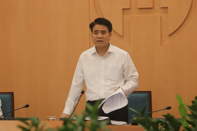 Chủ tịch Hà Nội Nguyễn Đức Chung chỉ đạo tại cuộc họp BCĐ phòng chống dịch Covid - 19 Thành phố Hà Nội vào chiều 27/3. Ảnh: Huyền Anh.