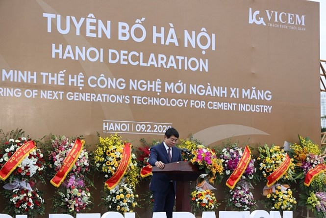 Vicem cùng Tập đoàn FLSmidth (Đan Mạch) ra Tuyên bố Hà Nội về phát minh thế hệ công nghệ mới ngành xi măng. Ảnh: MT.