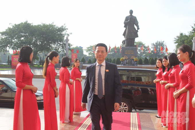 Ủy viên Trung ương Đảng, Bộ trưởng Bộ Thông tin - Truyền thông Nguyễn Mạnh Hùng. Ảnh: Mai Chiến.