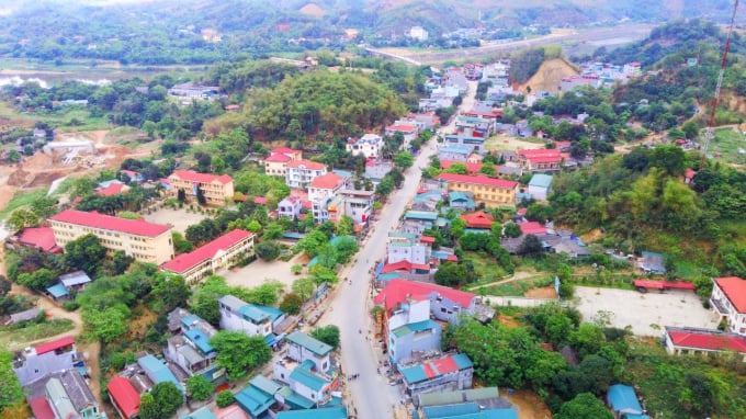 Một góc trung tâm xã Bảo Hà (huyện Bảo Yên), cửa ngõ của tỉnh Lào Cai. Ảnh: HĐ.