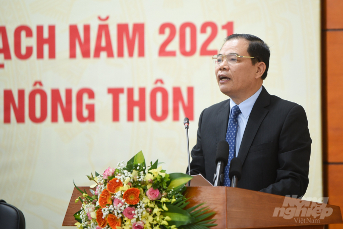 Bộ trưởng Bộ NN-PTNT Nguyễn Xuân Cường phát biểu khai mạc Hội nghị tổng kết năm 2020, triển khai kế hoạch năm 2021 của ngành Nông nghiệp và Phát triển nông thôn. Ảnh: Tùng Đinh.