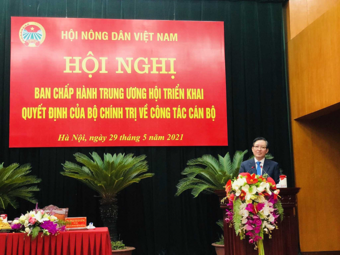 Ông Lương Quốc Đoàn được bầu giữ chức Chủ tịch Ban Chấp hành Trung ương Hội Nông dân Việt Nam tại hội nghị diễn ra chiều 29/5. Ảnh: Đức Quảng.