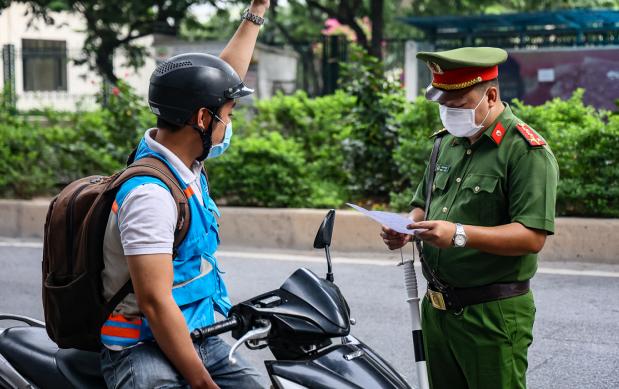 TP. Hà Nội không áp dụng quy định phân vùng; không kiểm soát giấy đi đường đối với các tổ chức, cá nhân và doanh nghiệp di chuyển trong địa bàn thành phố. 