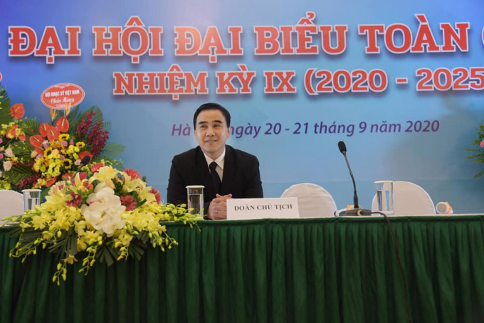 Diễn viên Quyền Linh tại Đại hội Hội Điện ảnh Việt Nam.
