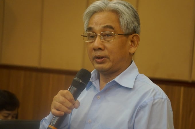 Nhà thơ - Phó Giáo sư, Tiến sĩ Lương Minh Cừ.