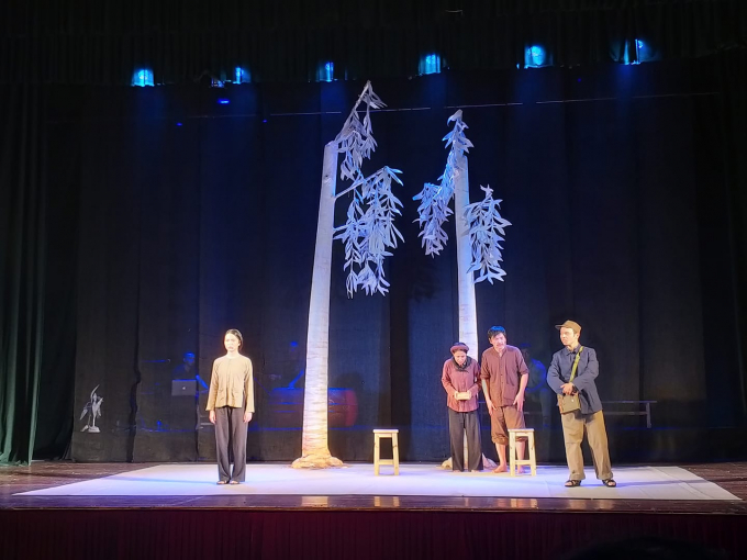 Vở kịch 'Bạch đàn liễu' tại Liên hoan sân khấu Thủ đô 2020.