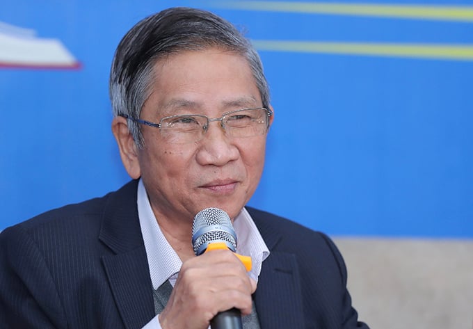 Giáo sư Nguyễn Minh Thuyết.