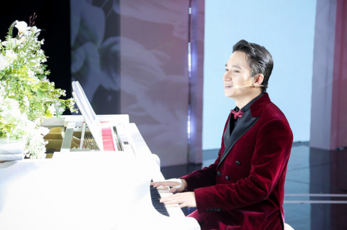 Từ năm 25 tuổi, nhạc sĩ Phan Mạnh Quỳnh đã có ca khúc 'Vợ người ta' rất ăn khách.