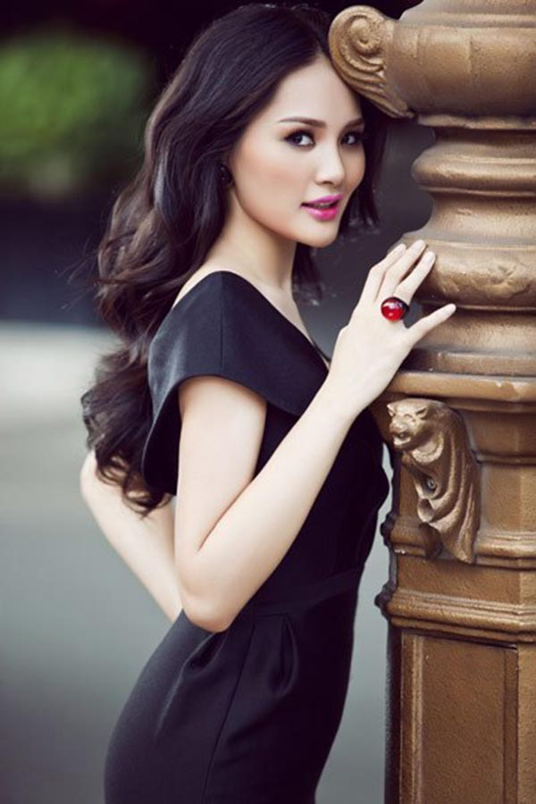Hoa hậu đẹp nhất châu Á 2009 - Hương Giang.