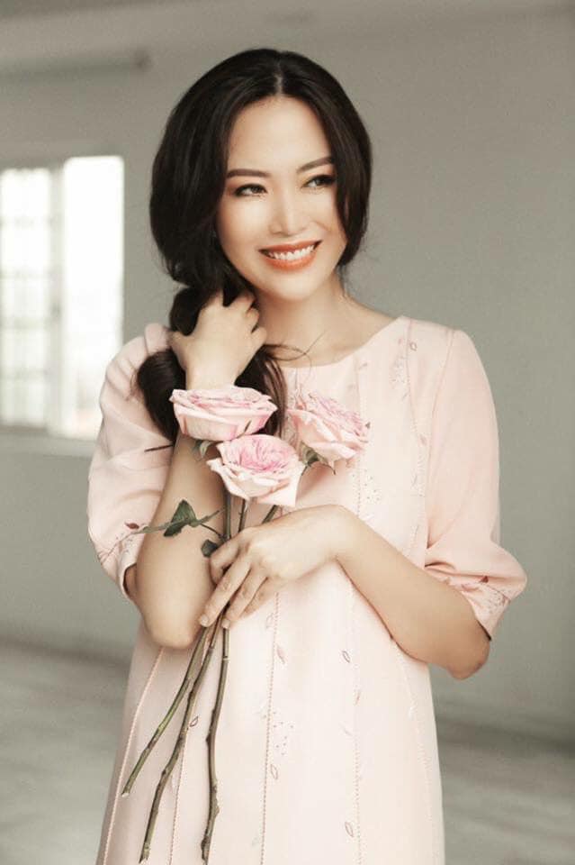 Hoa hậu Nguyễn Thu Thủy qua đời, để lại hai con, con trai 19 tuổi và con gái 14 tuổi.
