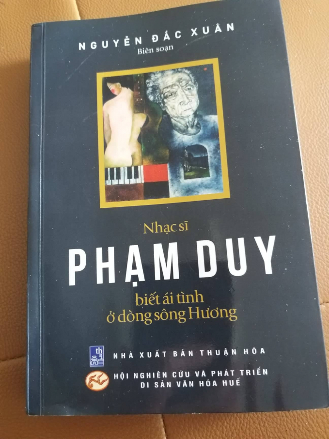 Cuốn sách kỷ niệm 100 năm sinh nhật của nhạc sĩ Phạm Duy.