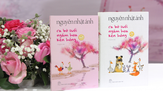 'Ra bờ suối ngắm hoa kèn hồng' với 100 nghìn bản in cho hai loại bìa cứng và bìa mềm.