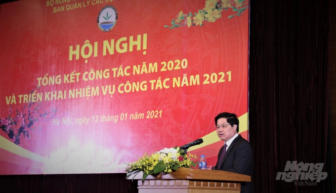 Le Quoc Doanh, Deputy Minister of Agriculture and Rural Development speaks at the meeting. Photo: Pham Hieu.