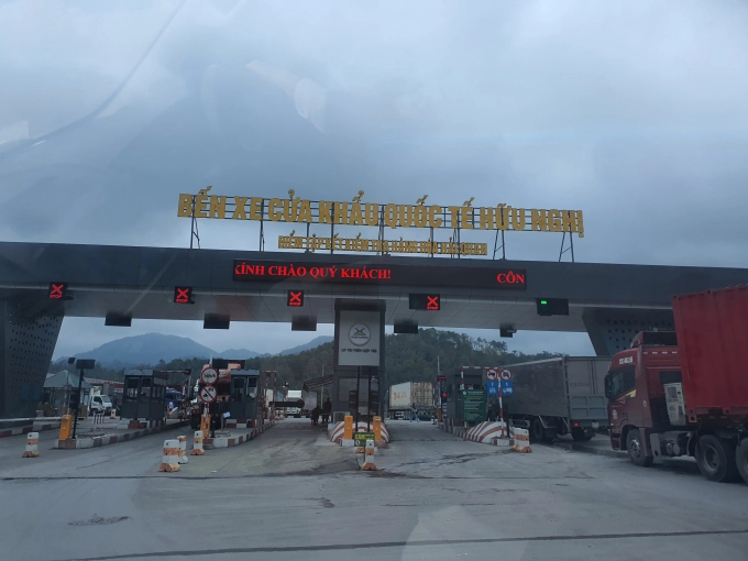 In the first 2 months of 2021, the amount of sturgeon imported to Vietnam by China via the Huu Nghi border gate was 687 tons, higher than the quantity imported in the first 6 months of 2020. Photo: Hoang Anh.