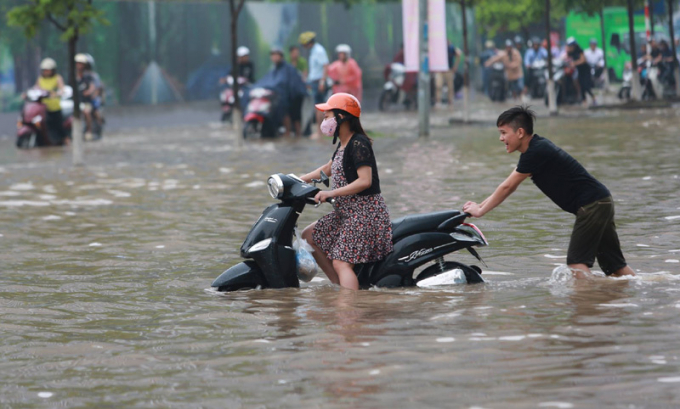 Một số khu vực đô thị của Hà Nội có thể bị ngập úng do mưa lớn từ nay đến ngày 24/4. Nguồn: Vietnamnet.