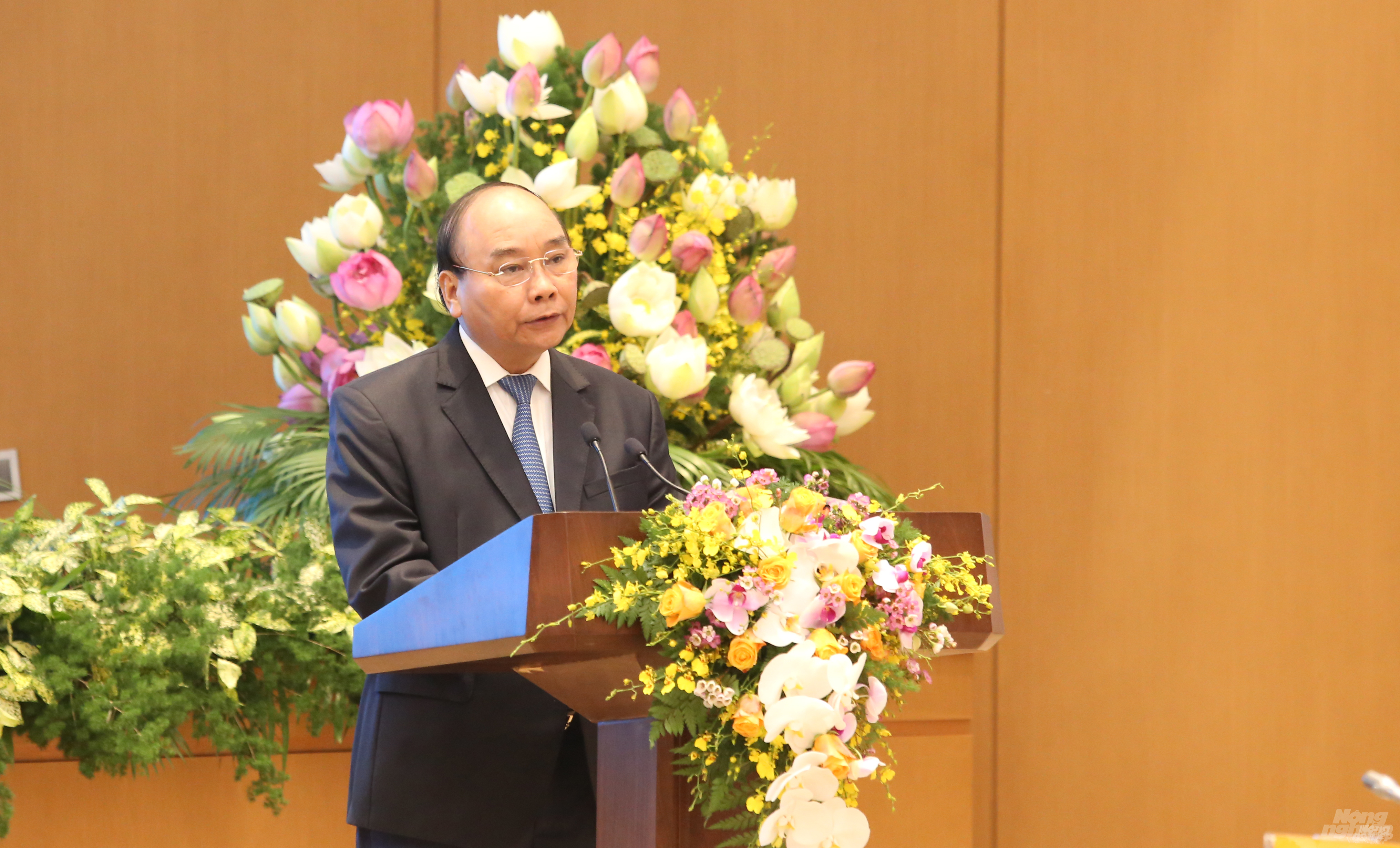 Thủ tướng Chính phủ Nguyễn Xuân Phúc chủ trì hội nghị trực tuyến triển khai kế hoạch thực thi hiệp định EVFTA. Ảnh: Minh Phúc.