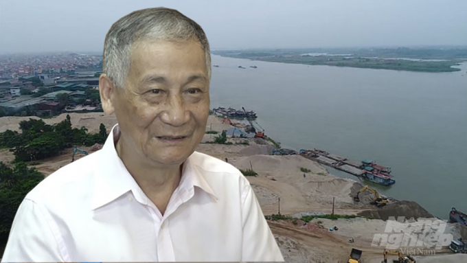 Giáo sư Vũ Trọng Hồng - Nguyên Thứ trưởng Bộ NN-PTNT nói về 4 việc cần làm để giảm thiểu tốc độ nước dâng khi thủy điện Trung Quốc xả lũ trên sông Hồng. Ảnh: Minh Phúc.