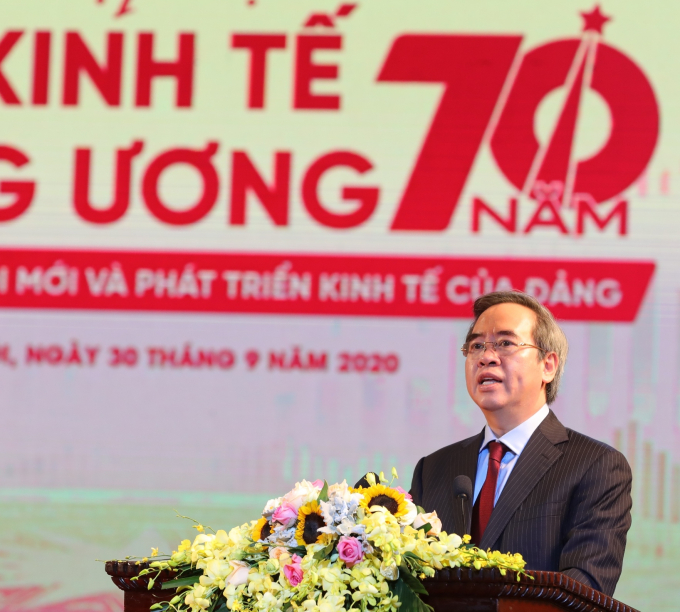 Ủy viên Bộ Chính trị, Trưởng Ban Kinh tế Trung ương Nguyễn Văn Bình phát biểu tại buổi lễ. Ảnh: VGP.
