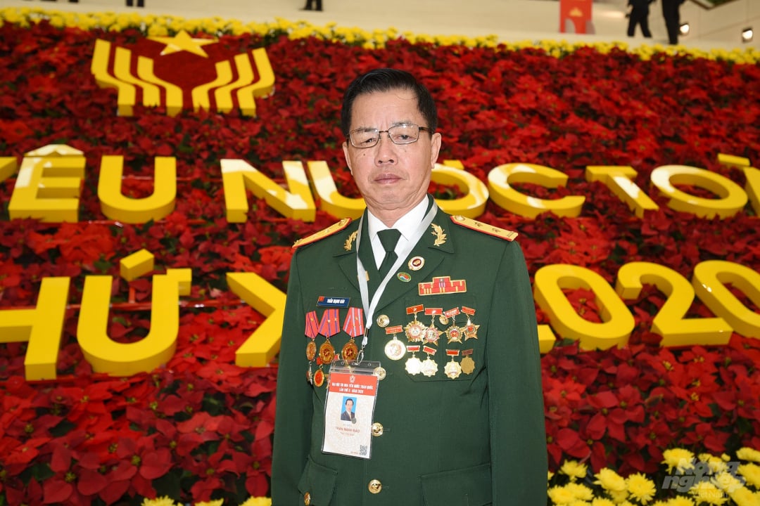 Anh hùng lao động Trần Mạnh Báo - CEO Tập đoàn ThaiBinh Seed tại Đại hội Thi đua yêu nước toàn quốc lần thứ X, diễn ra tại Hà Nội vào sáng 10/12. Ảnh: Đinh Tùng.