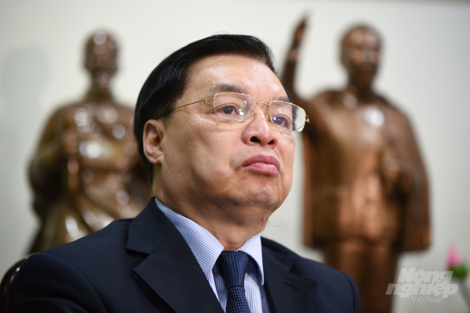 Ông Lê Mạnh Hùng - Phó Trưởng ban Tuyên giáo Trung ương, Giám đốc Trung tâm Báo chí Đại hội đại biểu toàn quốc lần thứ XIII của Đảng. Ảnh: Đinh Tùng.