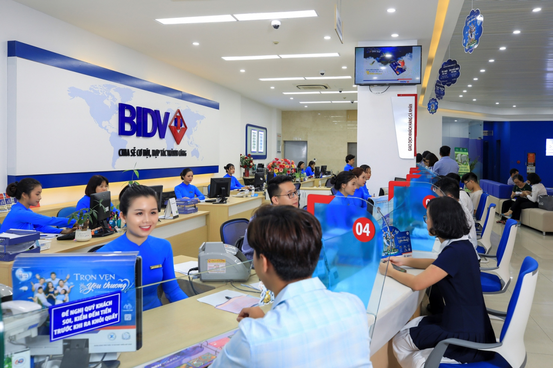 Trước đó, BIDV đã hỗ trợ cho 2 tỉnh Hải Dương và Quảng Ninh với số tiền là 4 tỷ đồng để phòng, chống dịch Covid-19, nâng tổng số tiền ủng hộ từ đầu năm 2021 đến nay là 6,8 tỷ đồng.