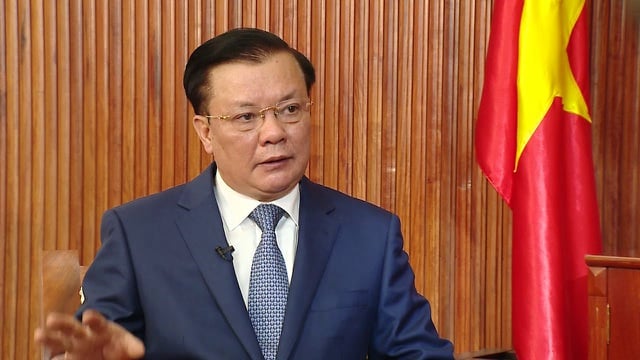 Ông Đinh Tiến Dũng, Ủy viên Bộ Chính trị, Bộ trưởng Bộ Tài chính được Bộ Chính trị phân công giữ chức Bí thư Thành uỷ Hà Nội.