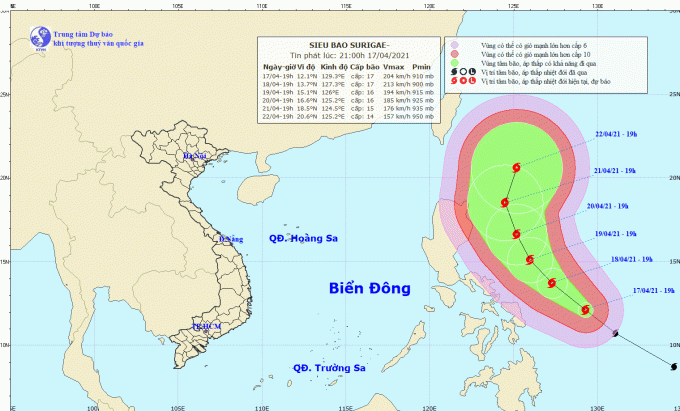 Siêu bão Surigae hoạt động gần Biển Đông, gió giật trên cấp 17