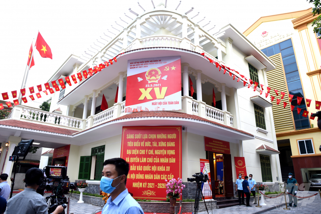 Khu vực bầu cử số 4, Tổ Bầu cử số 1 Thành phố Hà Nội trong ngày Chủ nhật đặc biệt 23/5. Ảnh: Minh Phúc.