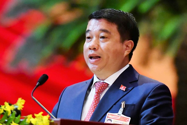 Ông Y Thanh Hà Niê Kđăm được bầu giữ chức Chủ tịch Hội đồng Dân tộc.