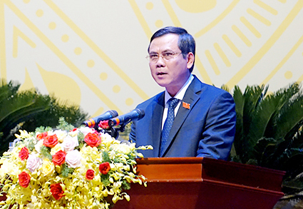 Ông Trần Thắng được bầu làm Chủ tịch UBND tỉnh Quảng Bình. Ảnh: N.Tâm