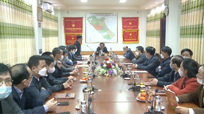 Bộ trưởng Bộ Nông nghiệp- PTNT Lê Minh Hoan làm việc với Sở Nông nghiệp-PTNT Quảng Bình. Ảnh: T. Sơn