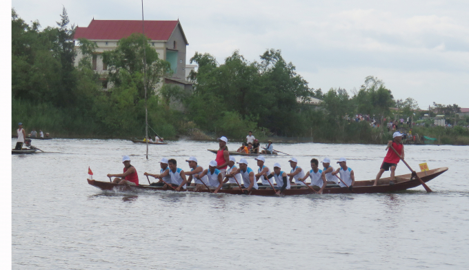 Giải đua thuyền xã Gia Ninh mới được tổ chức 2 lần thì thôn Bắc Ngũ đều đoạt giải nhất và làm nồng cốt cho cuộc đua huyện Quảng Ninh. Ảnh: N.T