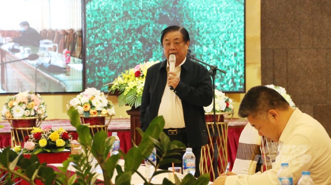 Bộ trưởng Lê Minh Hoan cho rằng người dân, doanh nghiệp cần thay đổi tư duy từ sản xuất nông nghiệp sang kinh tế nông nghiệp. Ảnh: Quang Yên.