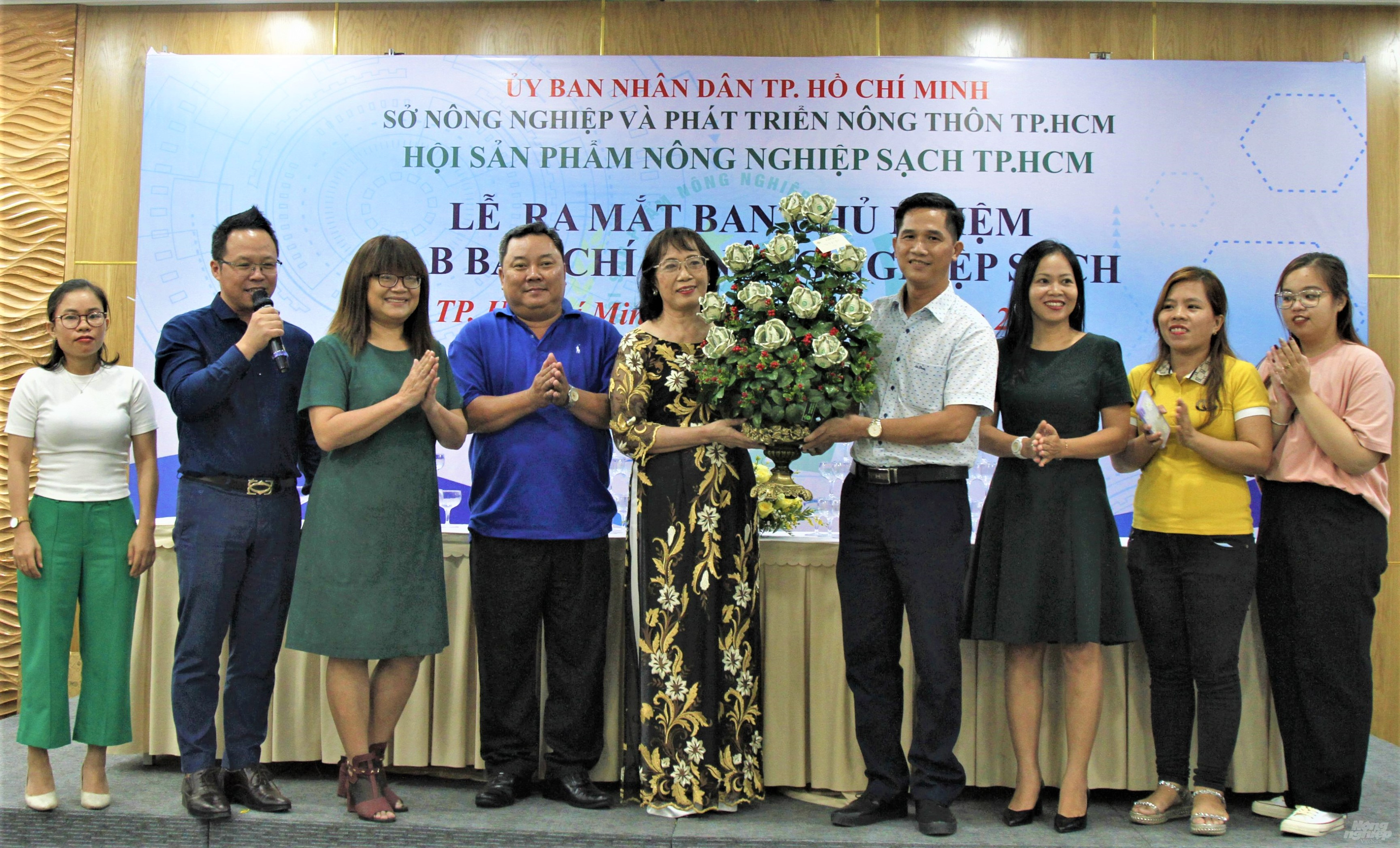 CAPA cũng đã chính thức công bố quyết định thành lập CLB Báo chí sản phẩm Nông nghiệp sạch TP.HCM. Ảnh: Phước Ngọc.