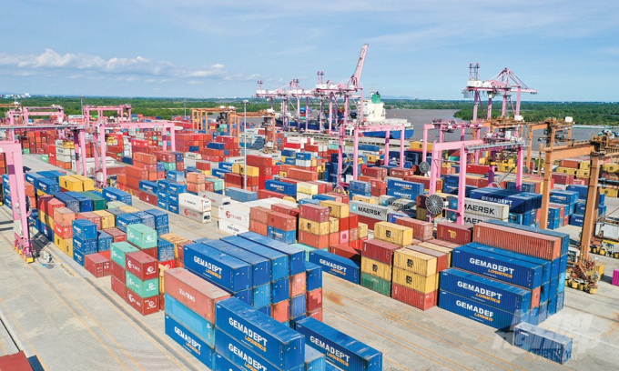Cảng Container Quốc tế SP-ITC đầu tiên áp dụng thành công hệ thống hải quan điện tử, thông quan tự động cho hàng hóa xuất - nhập tại cảng. Ảnh: AV.