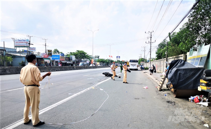 Vụ tai nạn giao thông nghiêm trọng trên Quốc lộ 51, thuộc địa bàn khu phố Phú Hà, phường Mỹ Xuân, thị xã Phú Mỹ. Ảnh: MK.