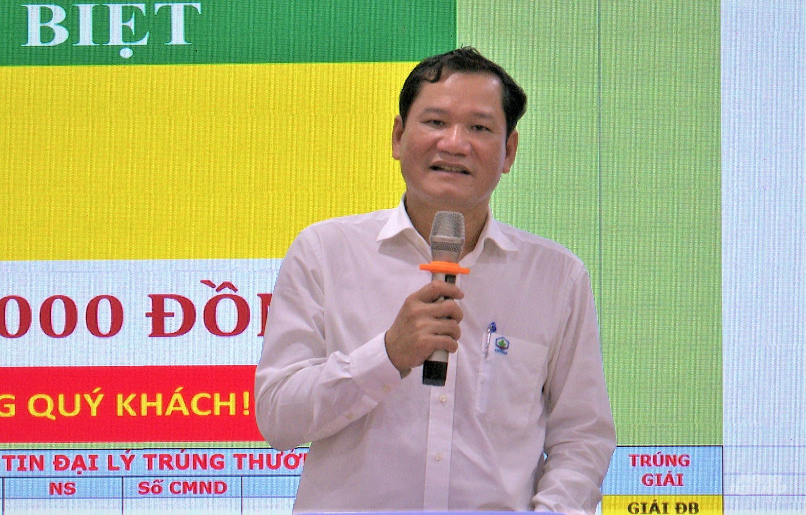 Ông Nguyễn Thân, Tổng giám đốc Công ty Vipesco phát biểu khai mạc chương trình 'Vipesco – Tri ân khách hàng năm 2021'. Ảnh: Minh Sáng.