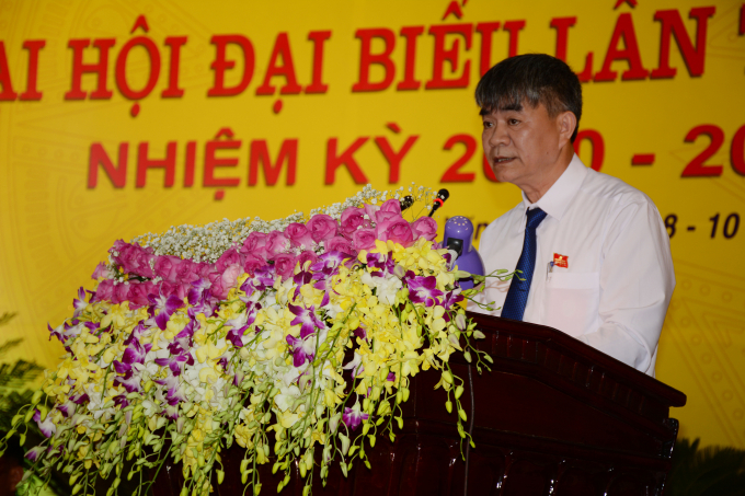 Ông Chu Đình Ngữ tái bầu chức danh Bí thư Huyện ủy Văn Chấn khóa XXI. Ảnh: Thái Sinh.