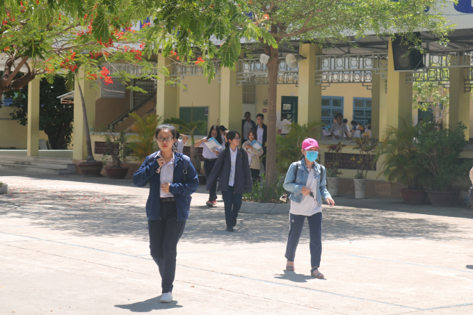 Các tỉnh Nam Trung bộ đã thống nhất đề xuất Sở GD - ĐT cho học sinh học trở lại từ 17/2. Ảnh: K.Sơ.
