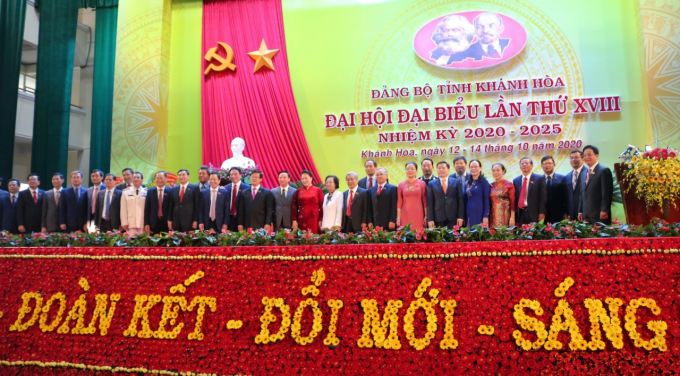 Đại hội Đảng bộ tỉnh Khánh Hòa lần thứ XVIII diễn ra tại Trung tâm hội nghị tỉnh Khánh Hòa. Ảnh: KS.