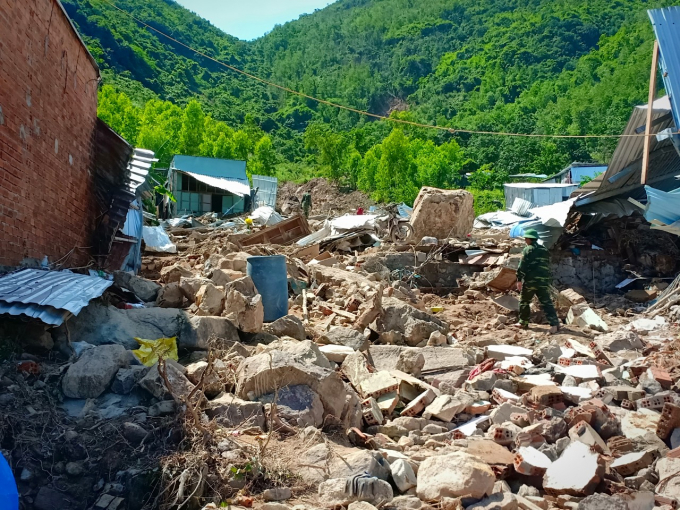 Vụ sạt lở kinh hoàng ở xóm núi, thôn Thành Phát, xã Phước Đồng, TP Nha Trang (Khánh Hòa) vào năm 2018. Ảnh: KS.
