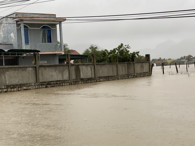 Do ảnh hưởng không khí lạnh nên 24 giờ qua tỉnh Ninh Thuận có mưa lớn. Ảnh: CT.