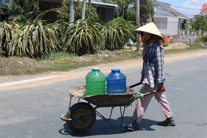 Mùa khô 2021, tỉnh Bình Thuận có nguy cơ 67 xã, phường, thị trấn xảy ra tình trạng thiếu nước sinh hoạt cục bộ. Ảnh: KS.