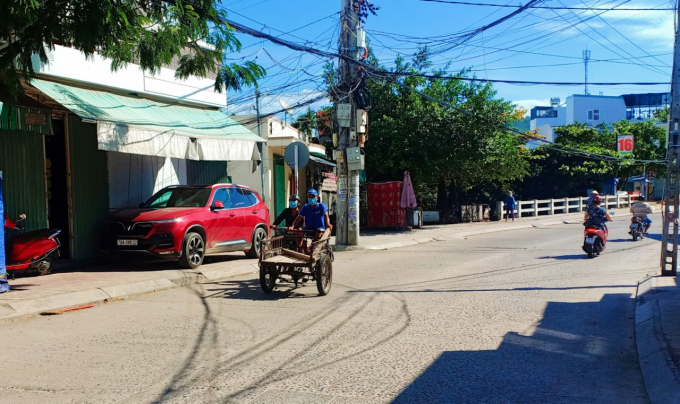 Tỉnh Khánh Hòa đang nỗ lực hỗ trợ cho các đối tượng lạo động tự do ảnh hưởng do dịch Covid-19. Ảnh: KS.