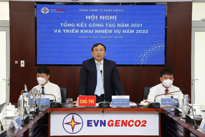 Ông Trần Phú Thái, Bí thư Đảng uỷ, Chủ tịch Hội đồng quản trị VNGENCO2 đã biểu dương những thành tích Công ty Cổ phần Thủy điện Sông Ba Hạ đã đạt được trong năm qua. Ảnh: HT.