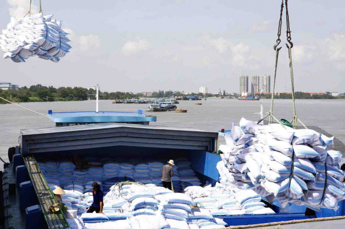 Xuất khẩu gạo sang Philippines lần đầu vượt mốc 1 tỷ USD trong năm 2020. Ảnh: Vinafood 2.