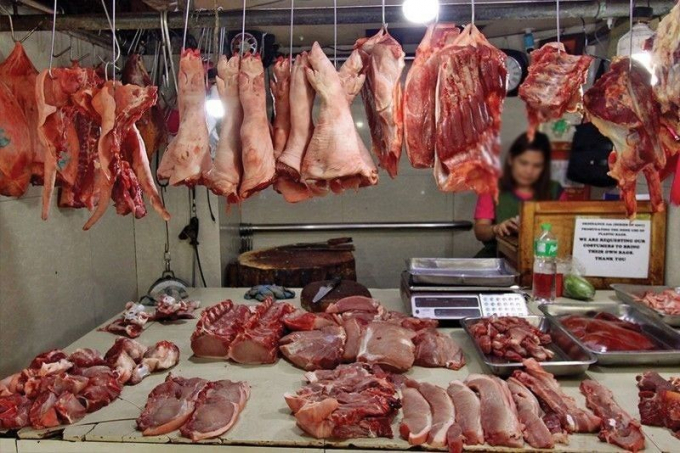 Một cửa hàng kinh doanh thịt lợn ở Philippines. Ảnh: TL.