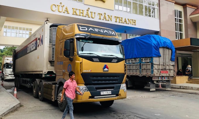 Trung Quốc đã yêu cầu thay đổi quy trình giao nhận hàng qua cửa khẩu Tân Thanh. Ảnh: TL.