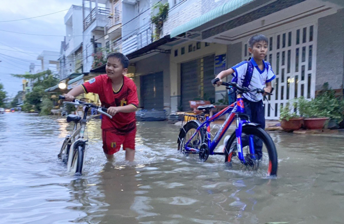 Các tỉnh Đồng bằng sông Cửu Long cần đề phòng triều cường ở mức khá cao vào cuối năm. Ảnh: Lê Hoàng Vũ.