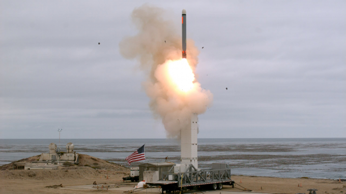 Một vụ phóng thử tên lửa của Mỹ ở bang California hồi tháng 8/2019. Ảnh: Reuters.